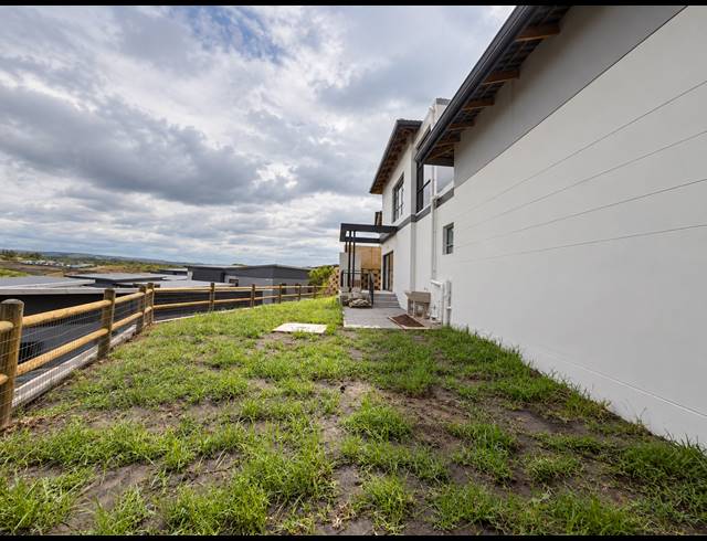 3 BEDROOM HOUSE FOR SALE IN PALM LAKES ESTATE
